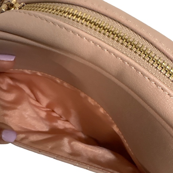 Lola Mae Quilted Crossbody Bag Blush Pink Adjustable Strap - Picture 9 of 14